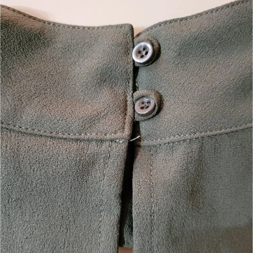 Paper Crane Keyhole Neckline Tank Blouse - Picture 7 of 9